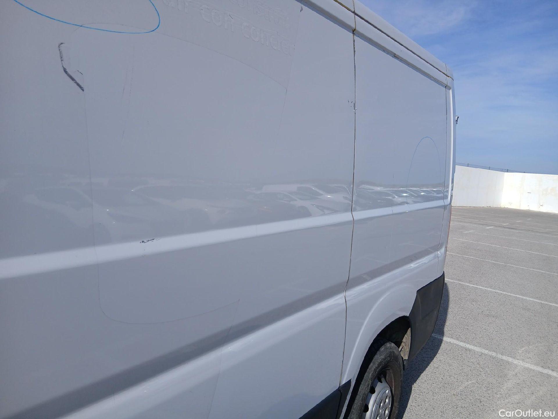  Opel  Movano OPEL  / 2021 / 4P / furgón Furgón Base L1H1 3.5T 2.2 BlueHDi 88kW #18