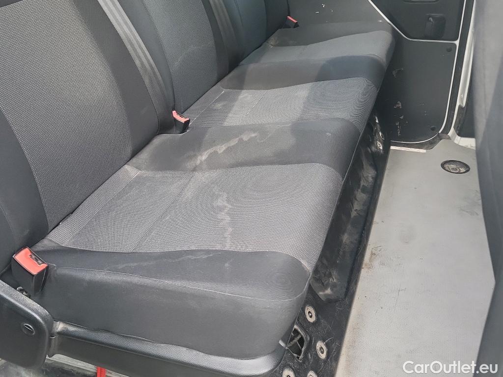  Opel  Vivaro OPEL  / 2019 / 4P / furgón 1.5 D 88kW (120CV) M Std Express M.P. DC #48