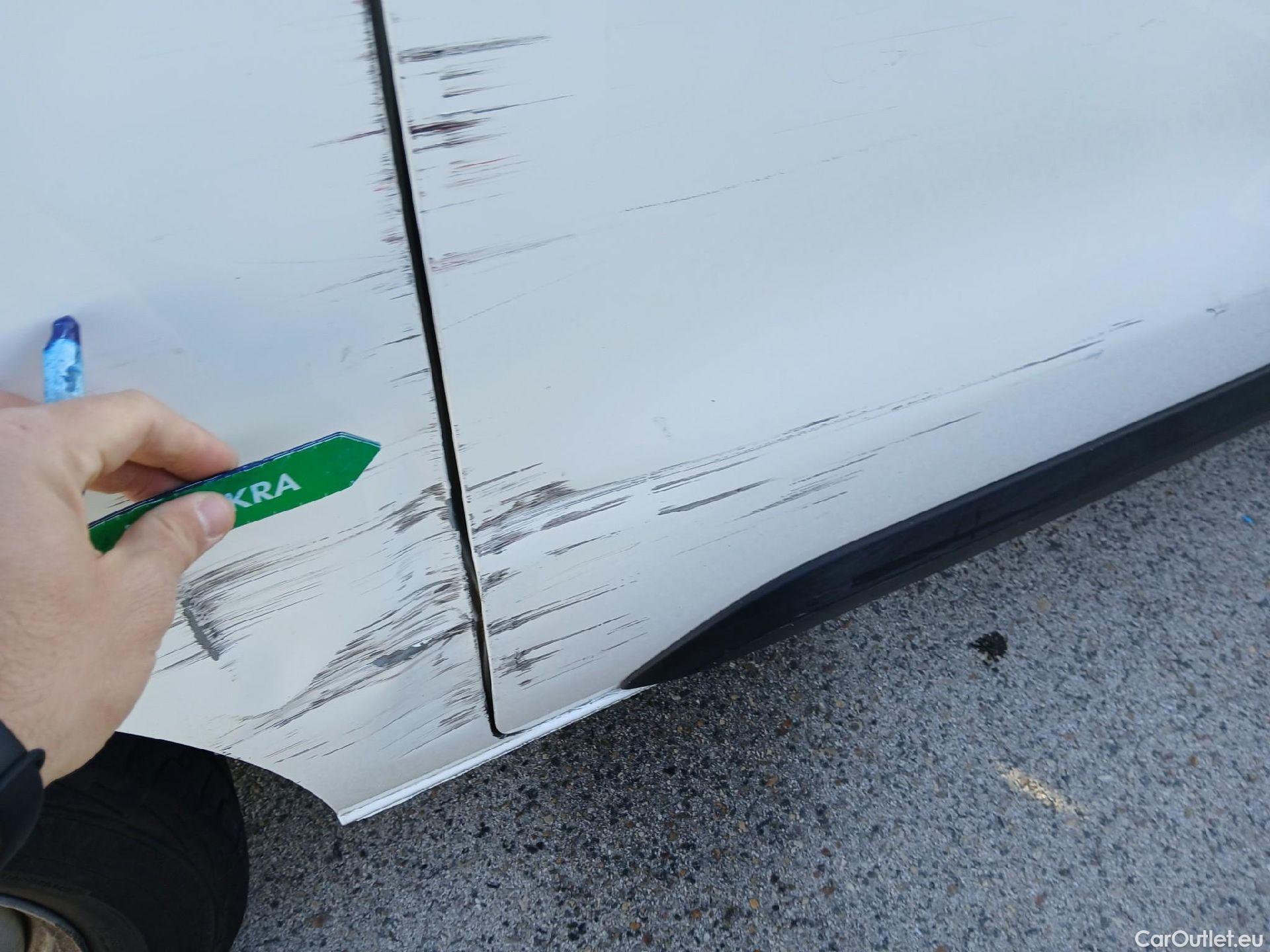  Opel  Vivaro OPEL  / 2019 / 4P / furgón  1.5 Diésel 74kW(100CV)M Std Exp #38