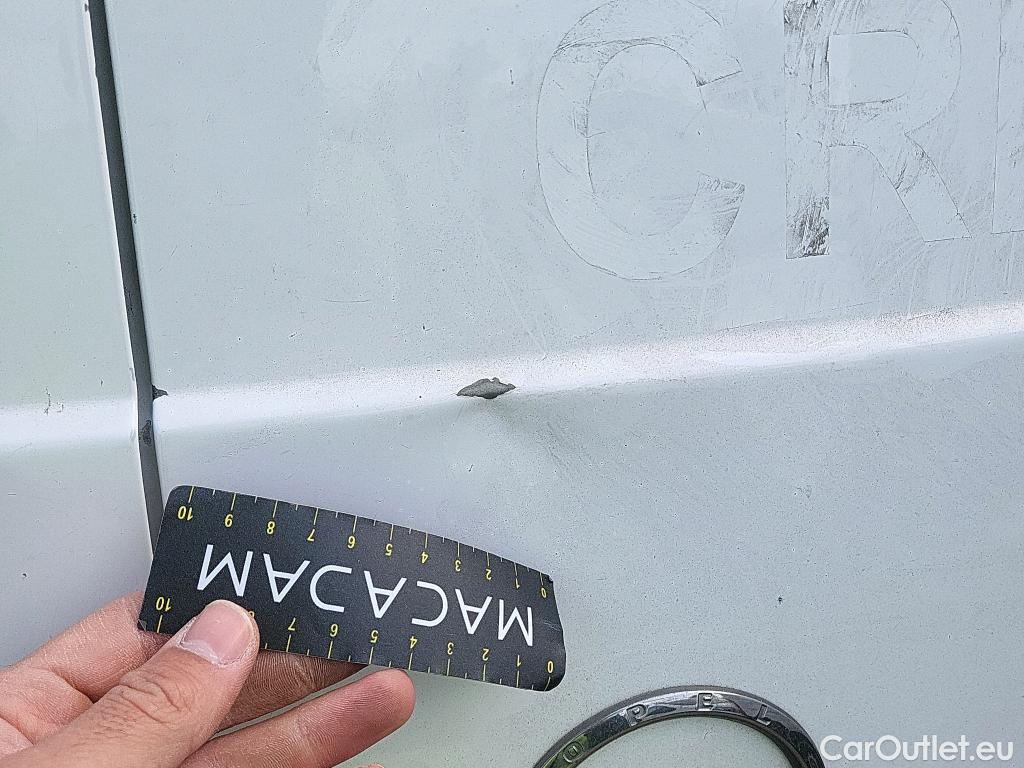  Opel  Vivaro OPEL  / 2019 / 4P / furgón 1.5 D 88kW (120CV) M Std Express M.P. DC #18