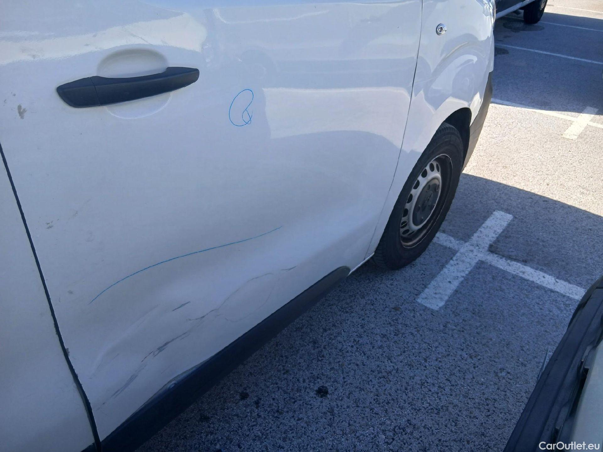  Peugeot  Expert PEUGEOT  / 2016 / 4P / furgón Furgón Pro 2.0 BlueHDi 120 S&S Standard (CX) #42