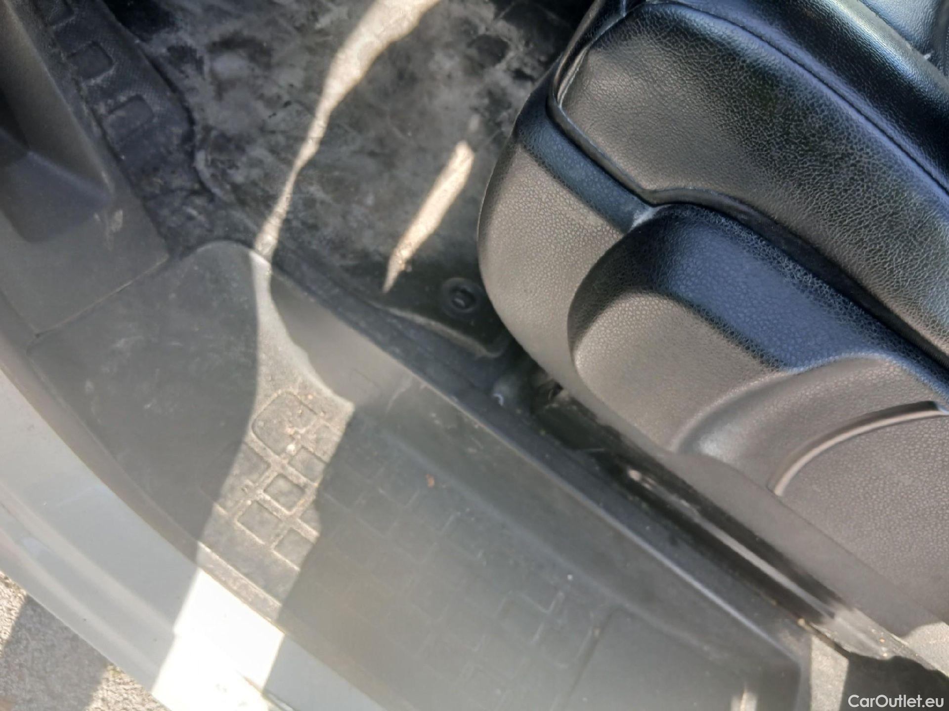  Peugeot  Expert PEUGEOT  / 2016 / 4P / furgón Furgón Pro 2.0 BlueHDi 120 S&S Standard (CX) #10