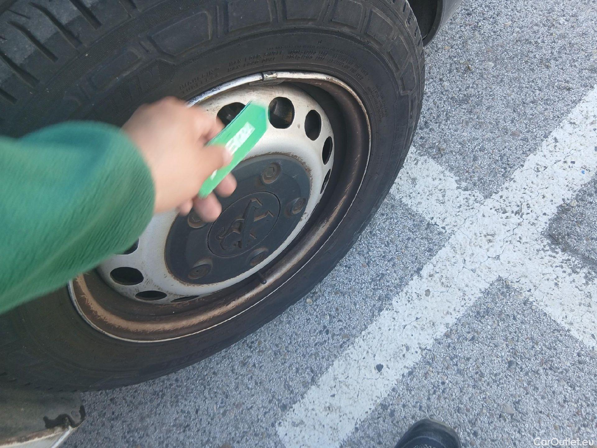  Peugeot  Expert PEUGEOT  / 2016 / 4P / furgón Furgón Pro 2.0 BlueHDi 120 S&S Standard (CX) #50