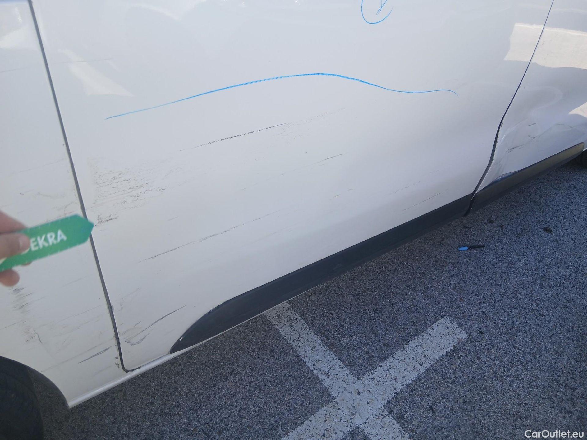  Peugeot  Expert PEUGEOT  / 2016 / 4P / furgón Furgón Pro 2.0 BlueHDi 120 S&S Standard (CX) #35