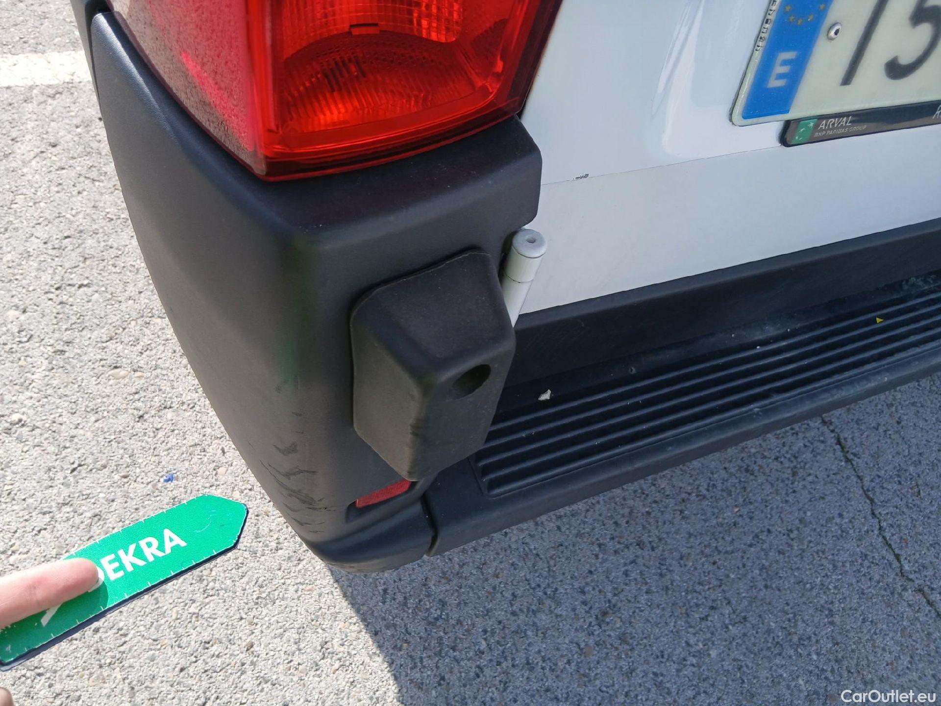  Opel  Movano OPEL  / 2021 / 4P / furgón Furgón Base L1H1 3.5T 2.2 BlueHDi 88kW #27