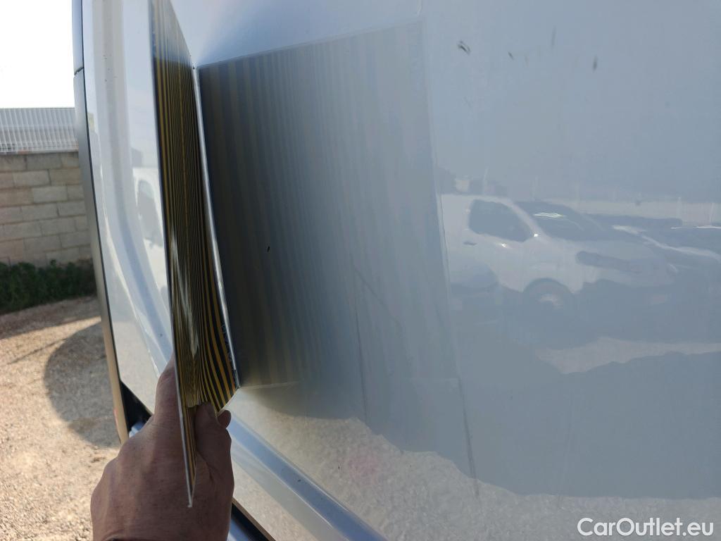  Renault  Trafic RENAULT  / 2021 / 4P / furgón Furgón L1H1 Blue dCi 96 Kw (130 CV) (AC2) #3