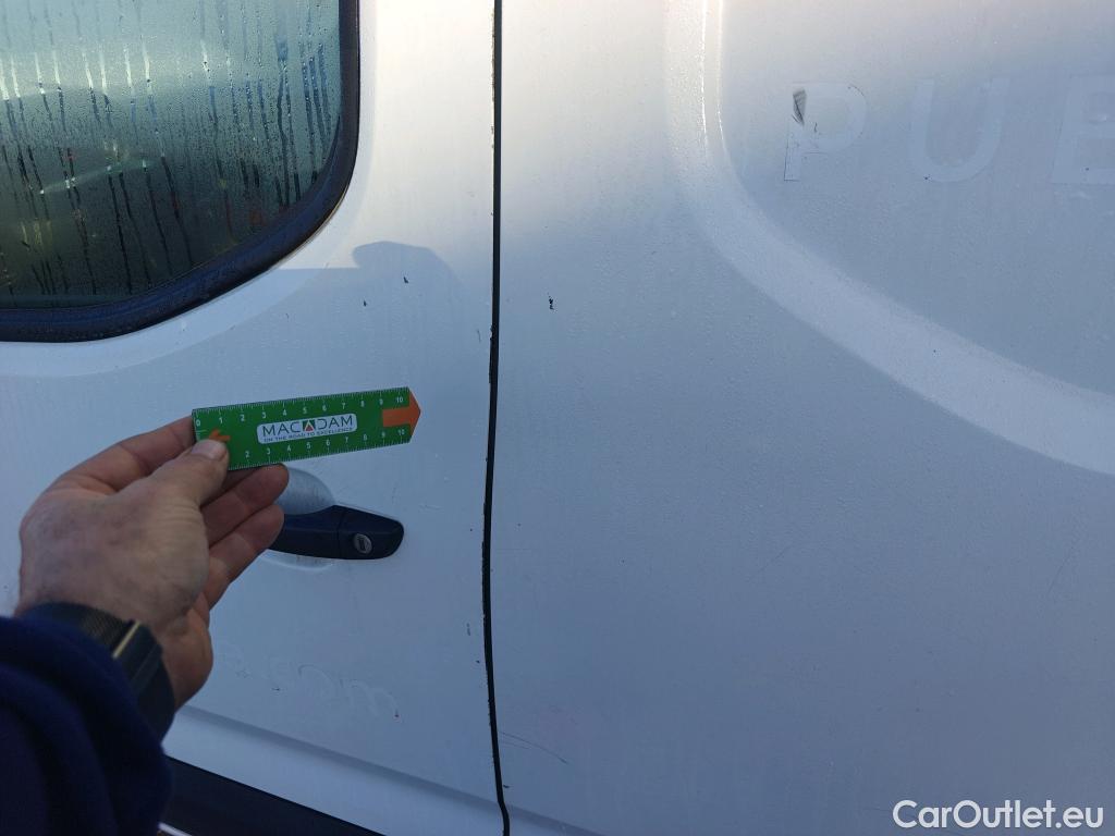  Peugeot  Partner PEUGEOT  / 2018 / 3P / furgón derivado de turismo Pro Standard 600kg BlueHDi 73kW (AC) #43