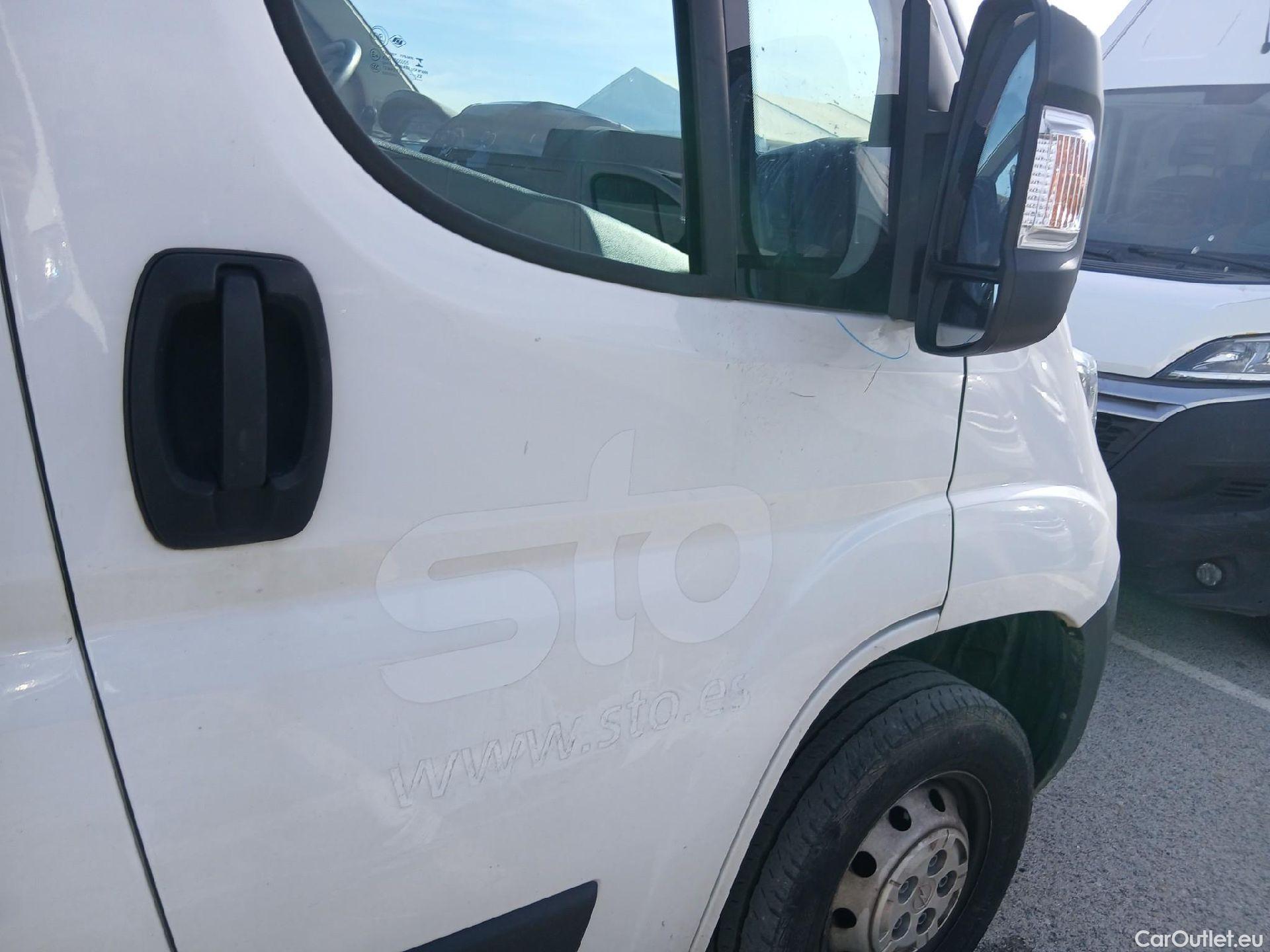  Opel  Movano OPEL  / 2021 / 4P / furgón Furgón Base L1H1 3.5T 2.2 BlueHDi 88kW #35