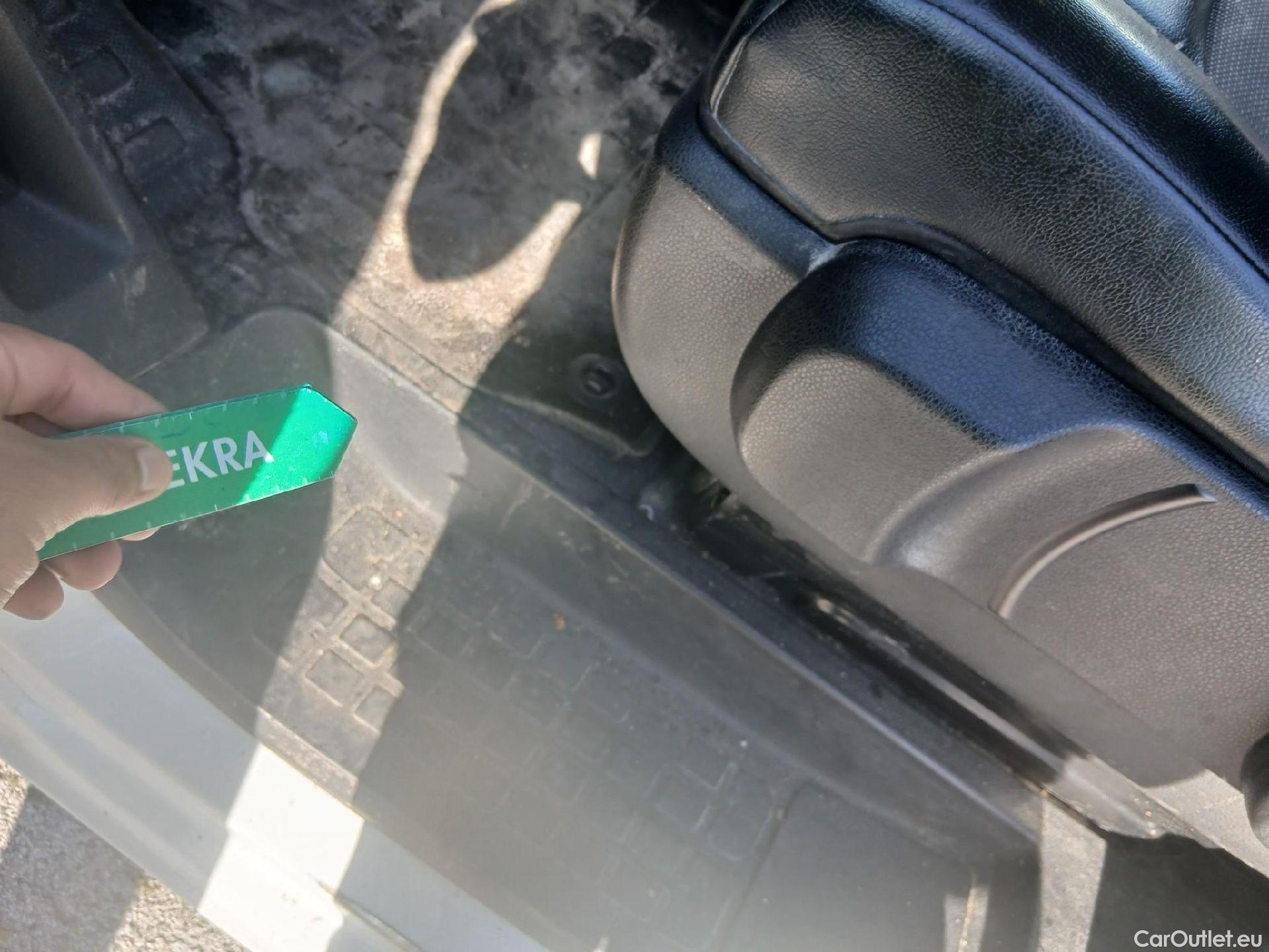  Peugeot  Expert PEUGEOT  / 2016 / 4P / furgón Furgón Pro 2.0 BlueHDi 120 S&S Standard (CX) #9