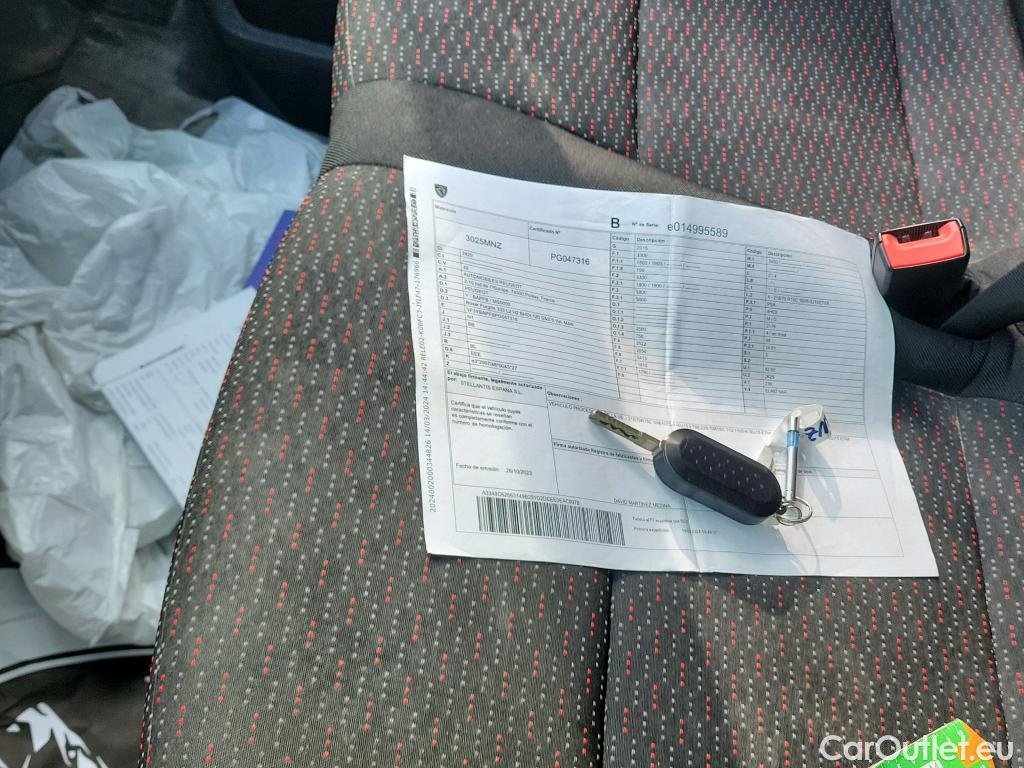  Peugeot  Boxer PEUGEOT  / 2014 / 4P / furgón 333 L2 H2 BHDI 88kW (120CV) S&S 6 V. M #5