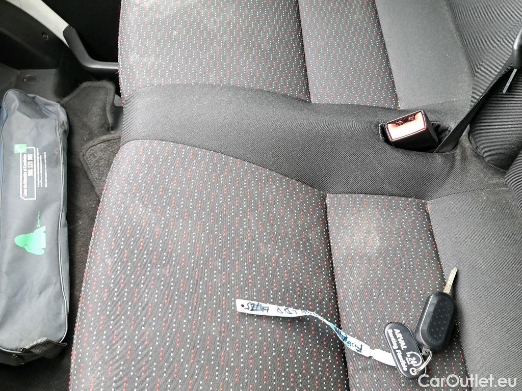  Peugeot  Boxer PEUGEOT  / 2014 / 4P / combi Combi 5/9 Pl 330 L1H1 BlueHDi 88KW (120) #10