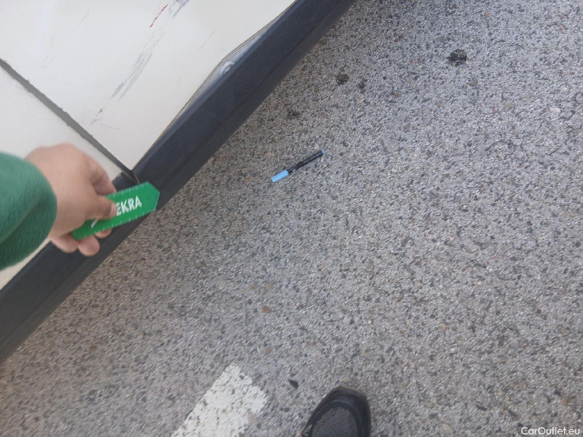  Peugeot  Expert PEUGEOT  / 2016 / 4P / furgón Furgón Pro 2.0 BlueHDi 120 S&S Standard (CX) #44