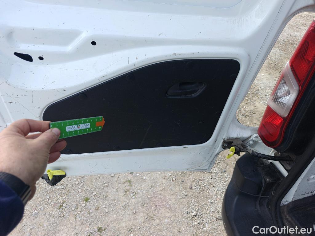  Peugeot  Partner PEUGEOT  / 2018 / 3P / furgón derivado de turismo Pro Standard 600kg BlueHDi 73kW (AC) #54