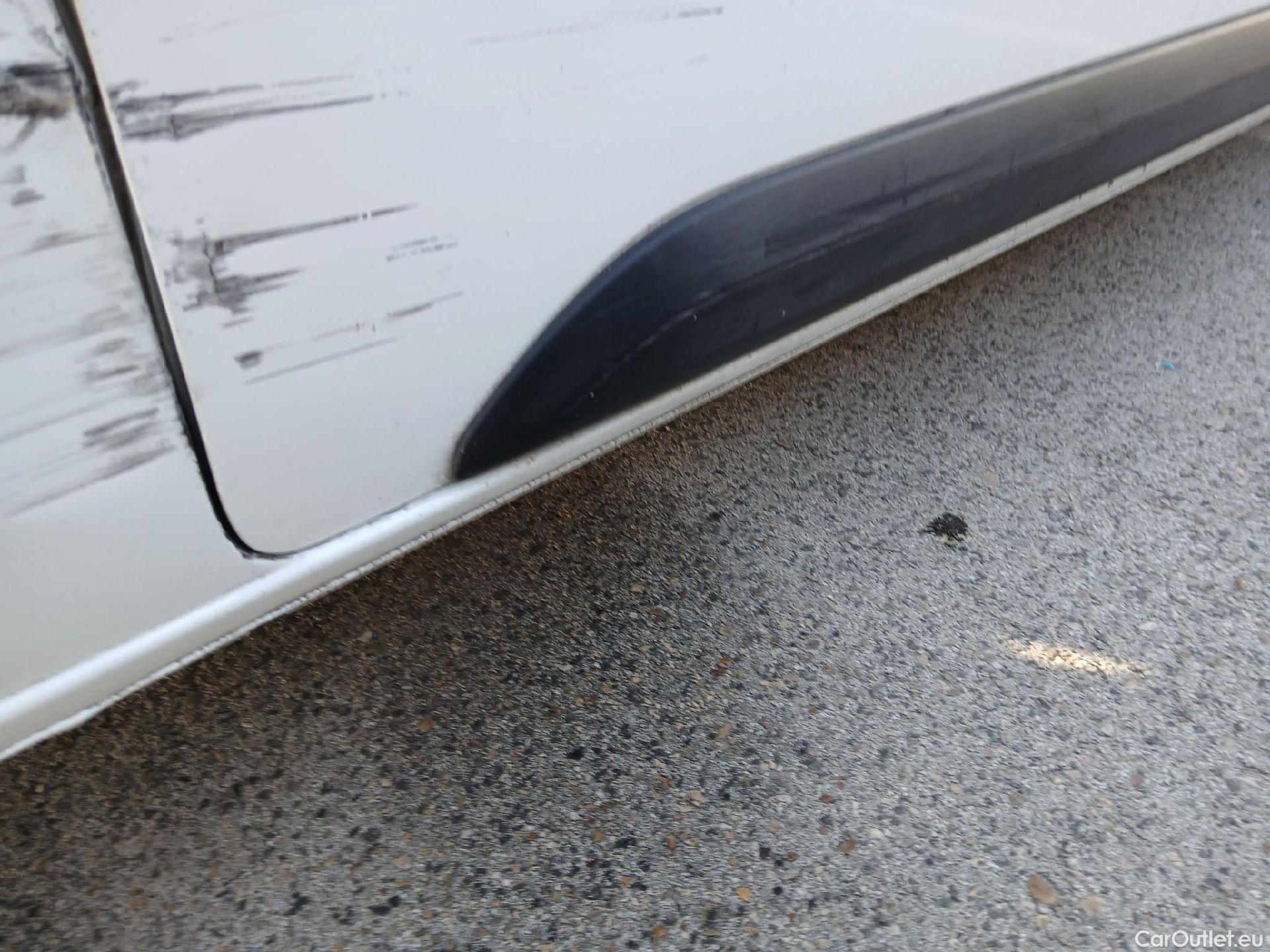  Opel  Vivaro OPEL  / 2019 / 4P / furgón  1.5 Diésel 74kW(100CV)M Std Exp #40