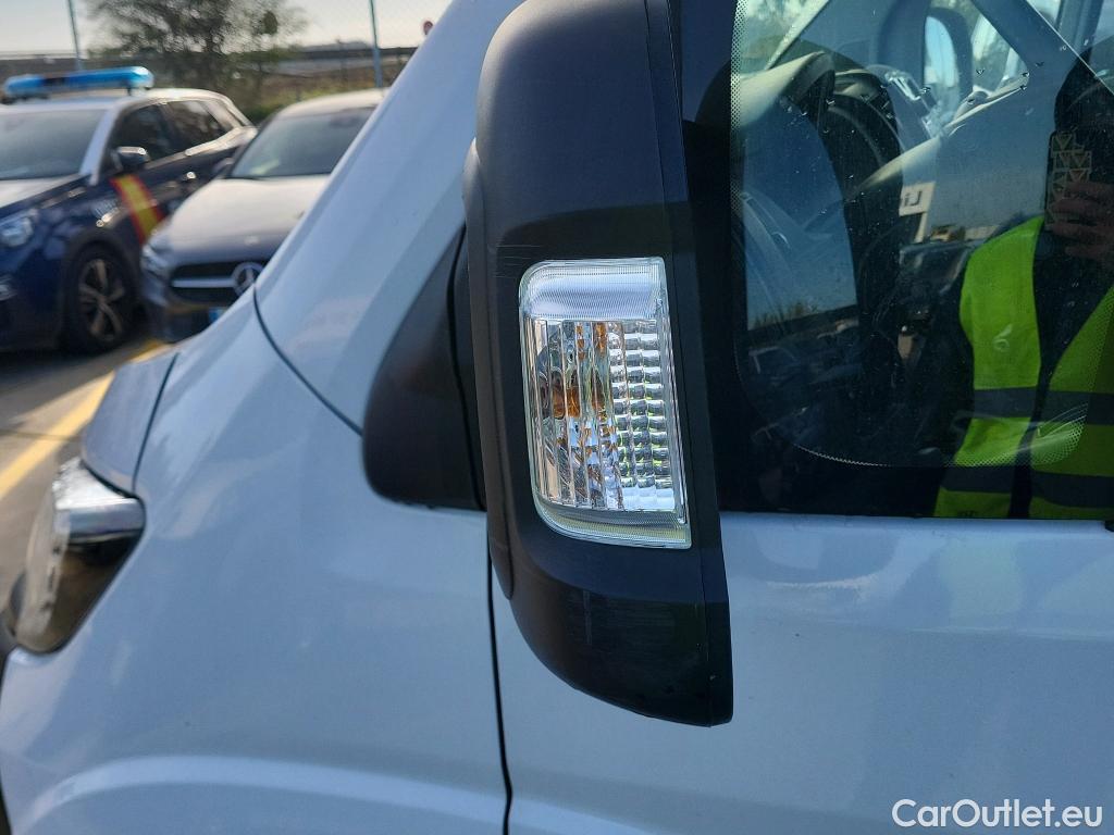  Peugeot  Boxer PEUGEOT  / 2014 / 4P / furgón 333 L2 H2 BHDI 88kW (120CV) S&S 6 V. M #36