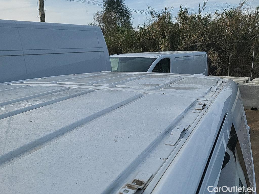  Opel  Vivaro OPEL  / 2019 / 4P / furgón 1.5 D 88kW (120CV) M Std Express M.P. DC #5