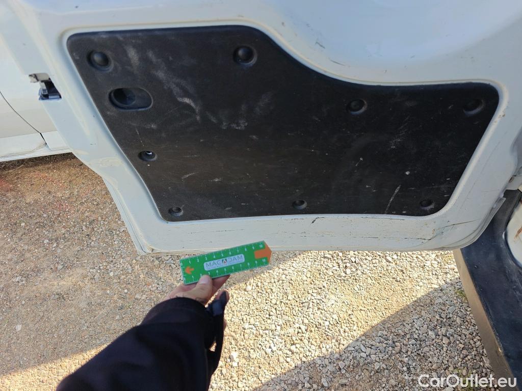  Peugeot  Bipper PEUGEOT  VU 4p 1G furgón derivado de 1.3 HDi 80cv #33