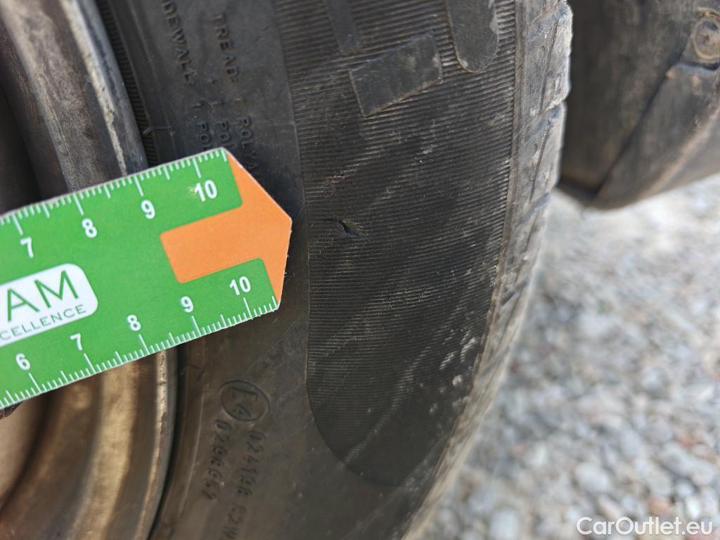  Peugeot  Bipper PEUGEOT  VU 4p 1G furgón derivado de 1.3 HDi 80cv #70