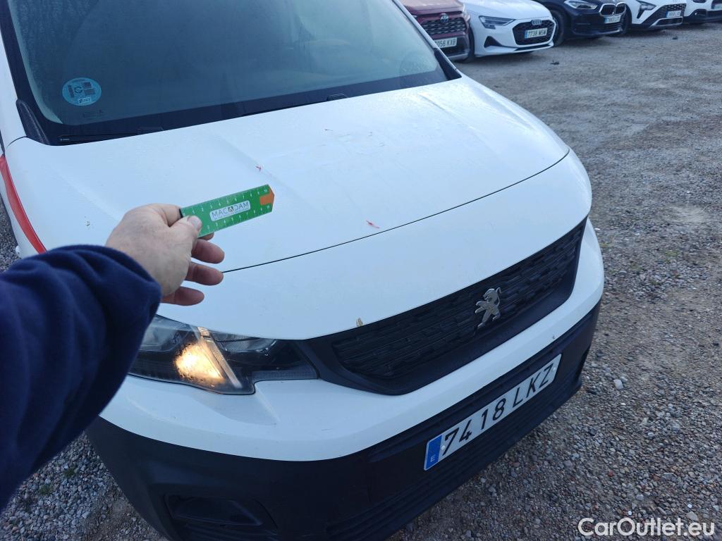  Peugeot  Partner PEUGEOT  / 2018 / 3P / furgón derivado de turismo Pro Standard 600kg BlueHDi 73kW (AC) #22