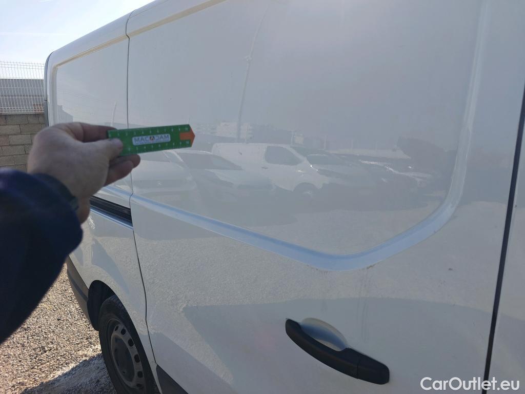  Renault  Trafic RENAULT  / 2021 / 4P / furgón Furgón L1H1 Blue dCi 96 Kw (130 CV) (AC2) #43