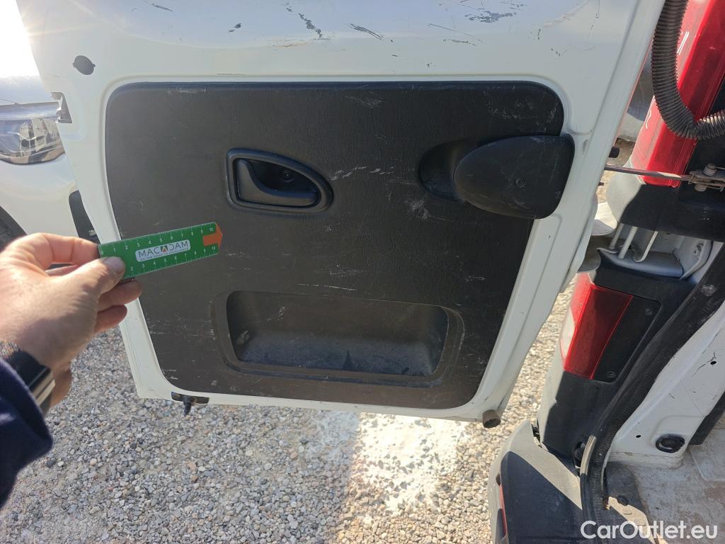  Renault  Trafic RENAULT  / 2021 / 4P / furgón Furgón L1H1 Blue dCi 96 Kw (130 CV) (AC2) #37