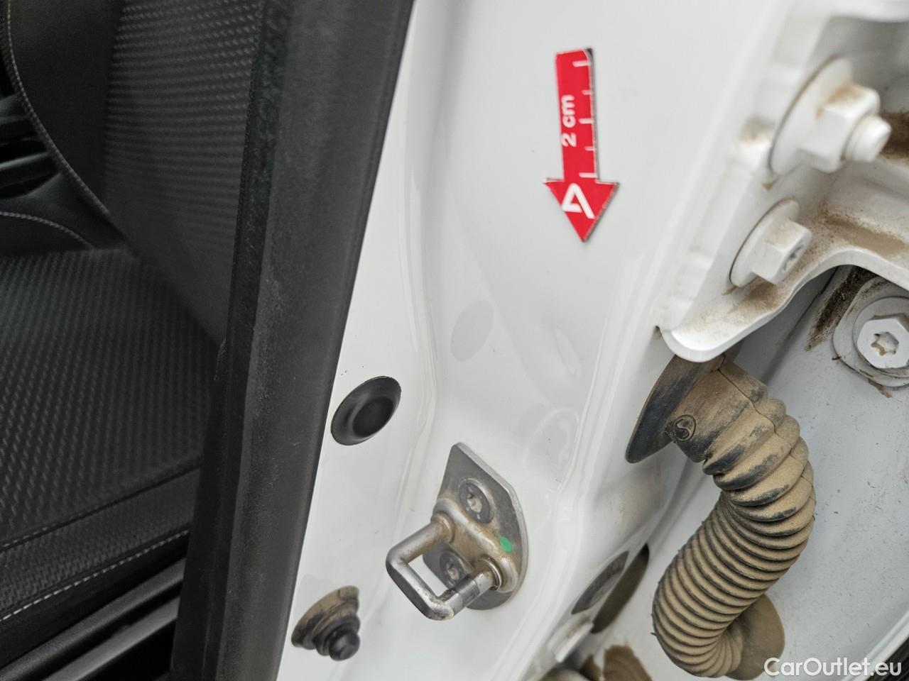  Dacia  Duster 1.5 Blue dCi 115CP Comfort 4WD #47