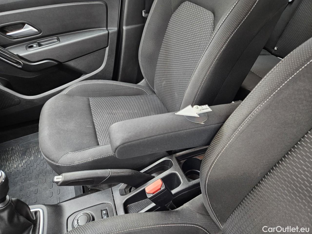  Dacia  Duster 1.5 Blue dCi 115CP Comfort 4WD #44