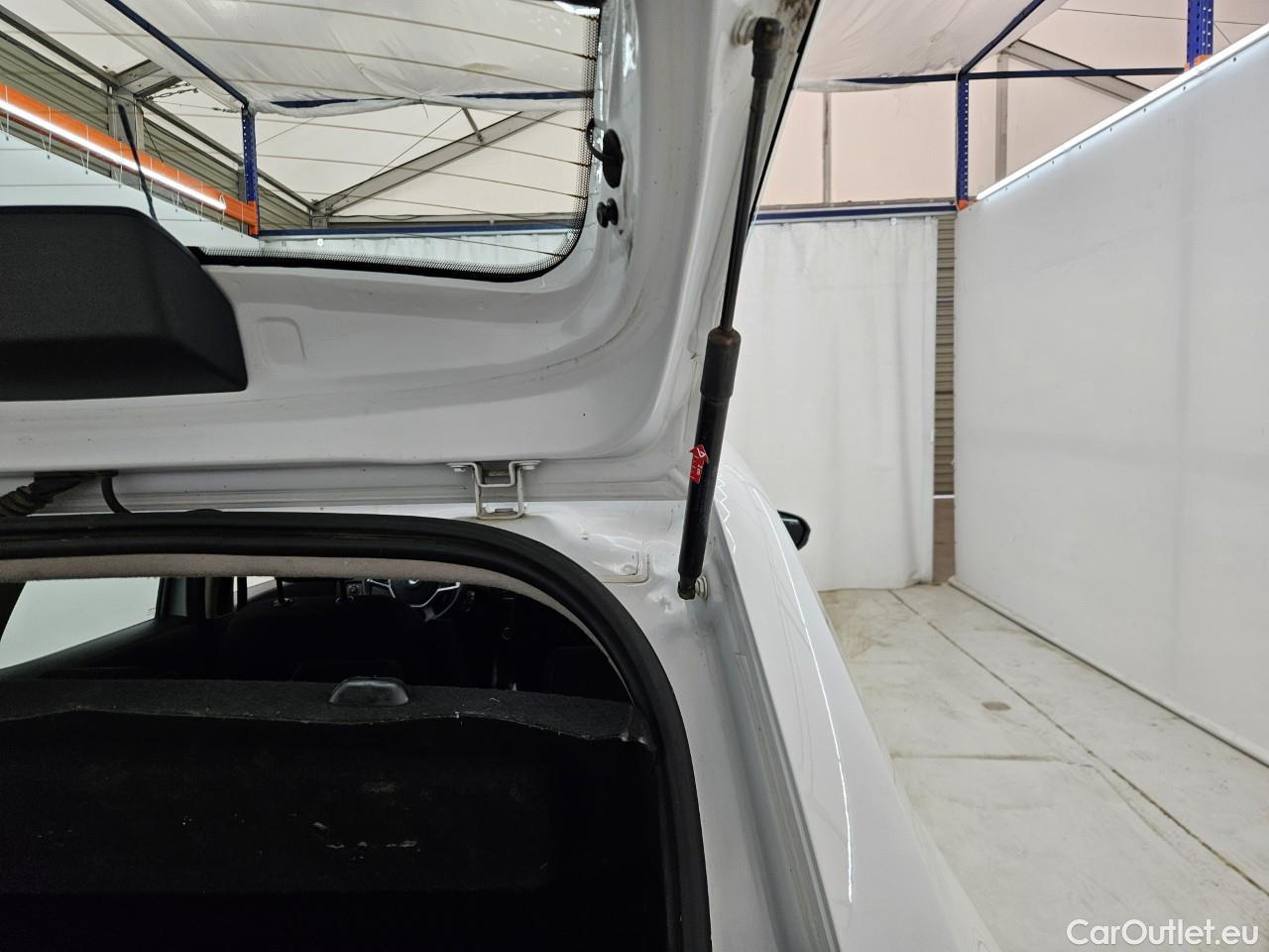  Dacia  Duster 1.5 Blue dCi 115CP Comfort 4WD #76