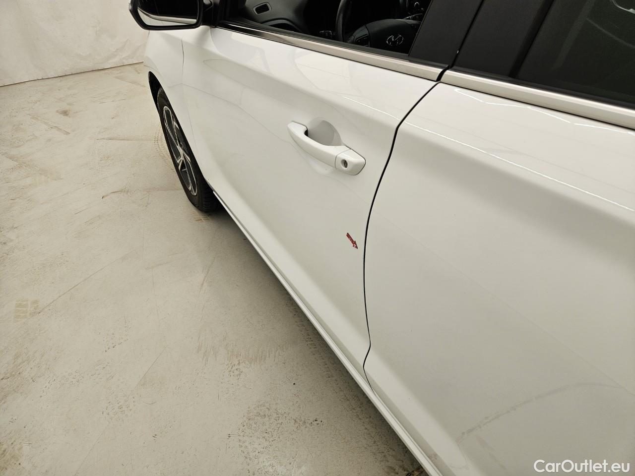  Hyundai  i30 1.5 110CP Highway #1