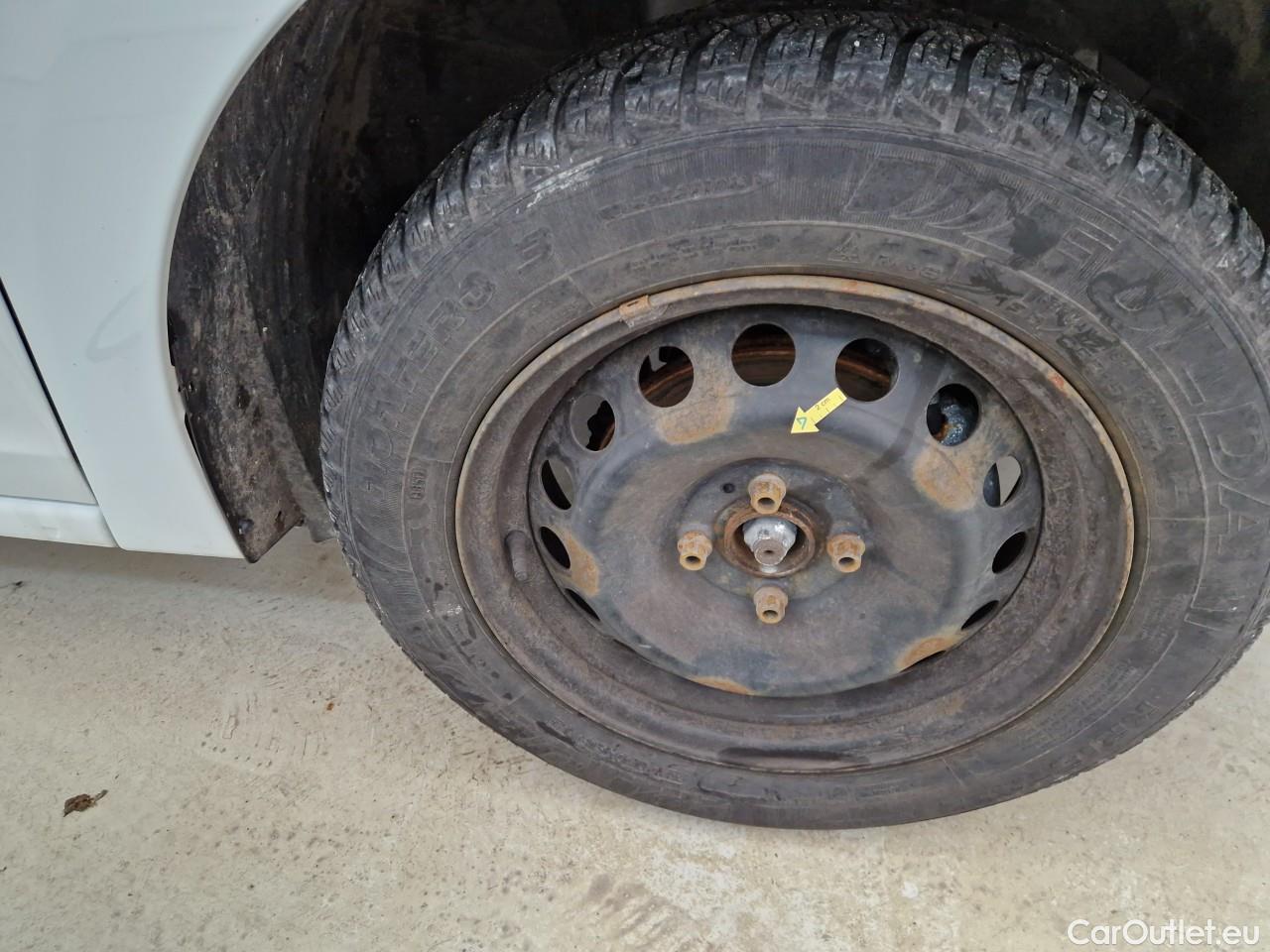  Dacia  Logan 1.5 Blue dCi 95CP Laureate #21