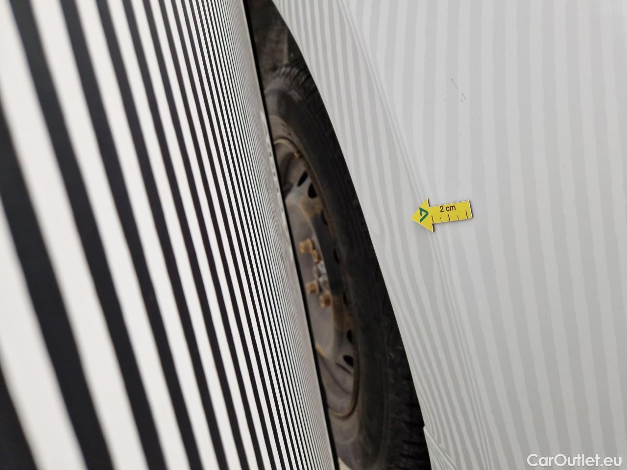  Dacia  Logan 1.5 Blue dCi 95CP Laureate #19