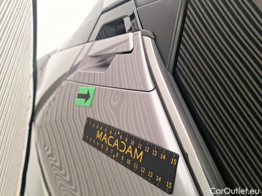  Toyota  C-HR 2.0 HSD C-ult Style #6