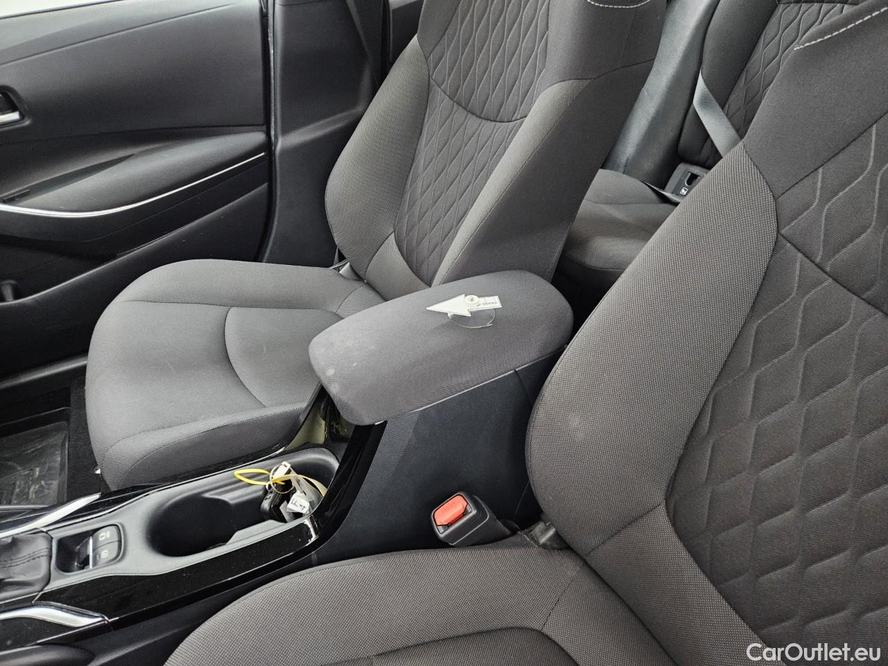  Toyota  Corolla 1.8 Hybrid Business HSD E-CVT #24