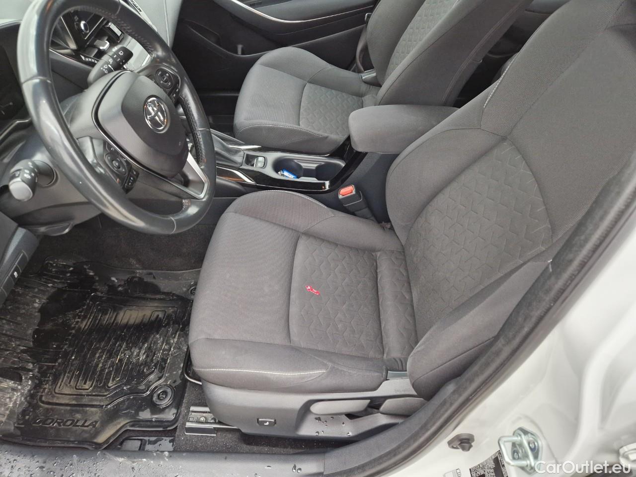  Toyota  Corolla 1.8 Hybrid Dynamic HSD TS E-CVT #28