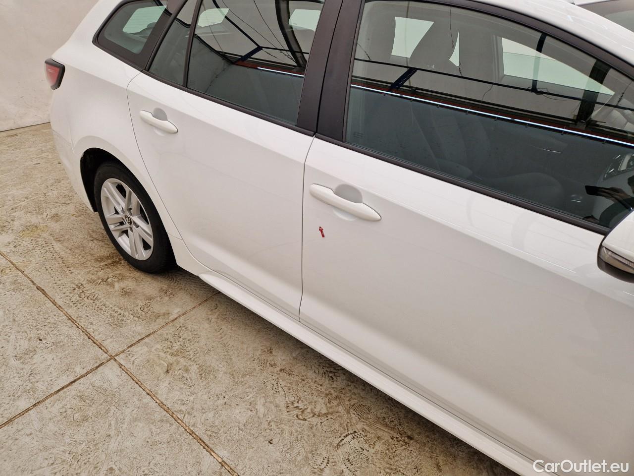  Toyota  Corolla 1.8 Hybrid Dynamic HSD TS E-CVT #15