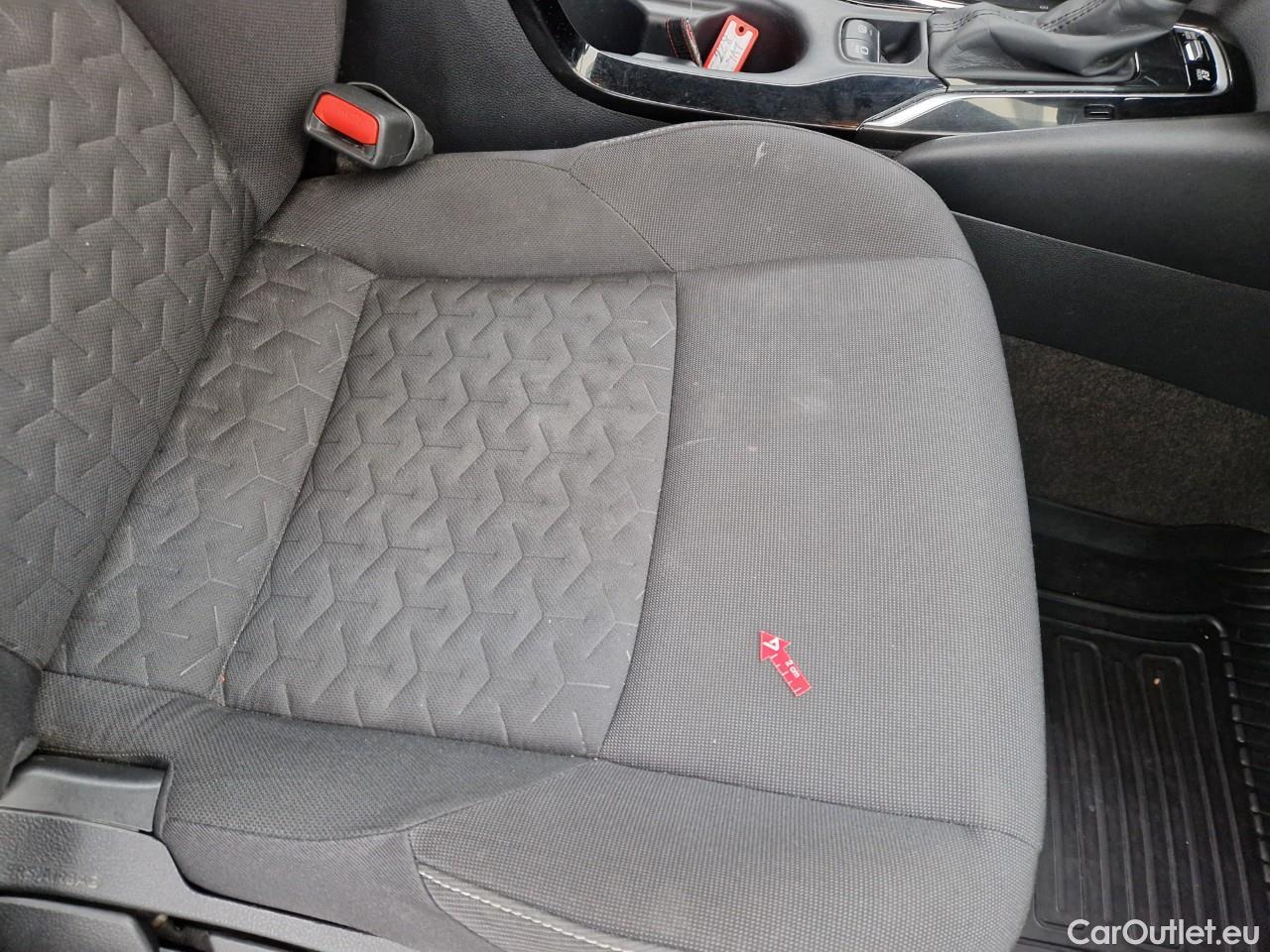  Toyota  Corolla 1.8 Hybrid Dynamic HSD TS E-CVT #30