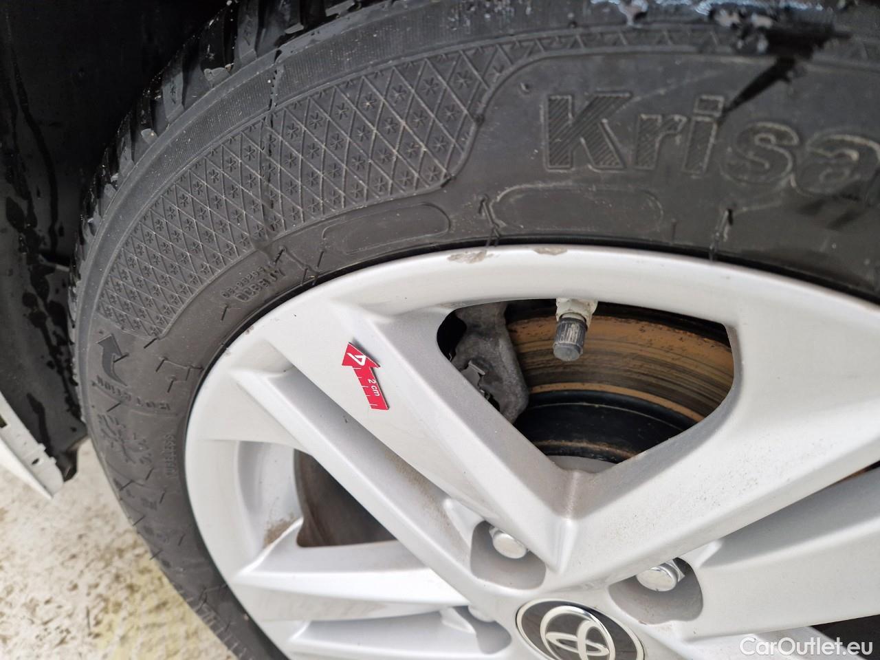  Toyota  Corolla 1.8 Hybrid Dynamic HSD TS E-CVT #12