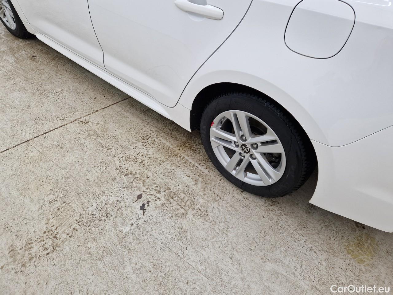  Toyota  Corolla 1.8 Hybrid Dynamic HSD TS E-CVT #13