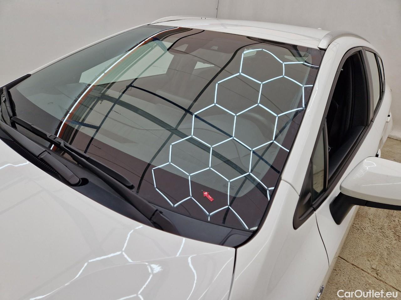  Toyota  Corolla 1.8 Hybrid Dynamic HSD TS E-CVT #9