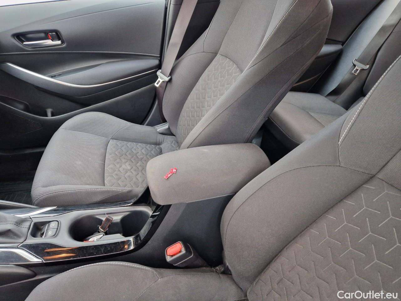  Toyota  Corolla 1.8 Hybrid Dynamic HSD TS E-CVT #27