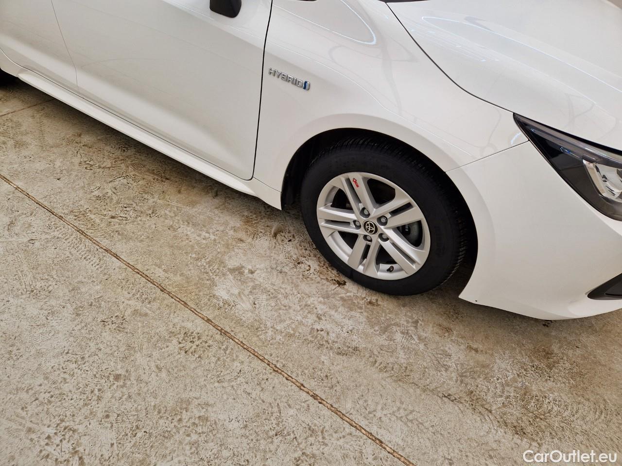  Toyota  Corolla 1.8 Hybrid Dynamic HSD TS E-CVT #13