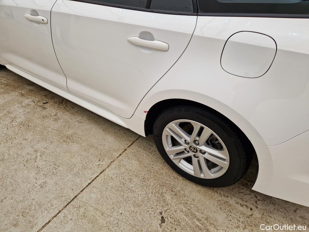  Toyota  Corolla 1.8 Hybrid Dynamic HSD TS E-CVT #21