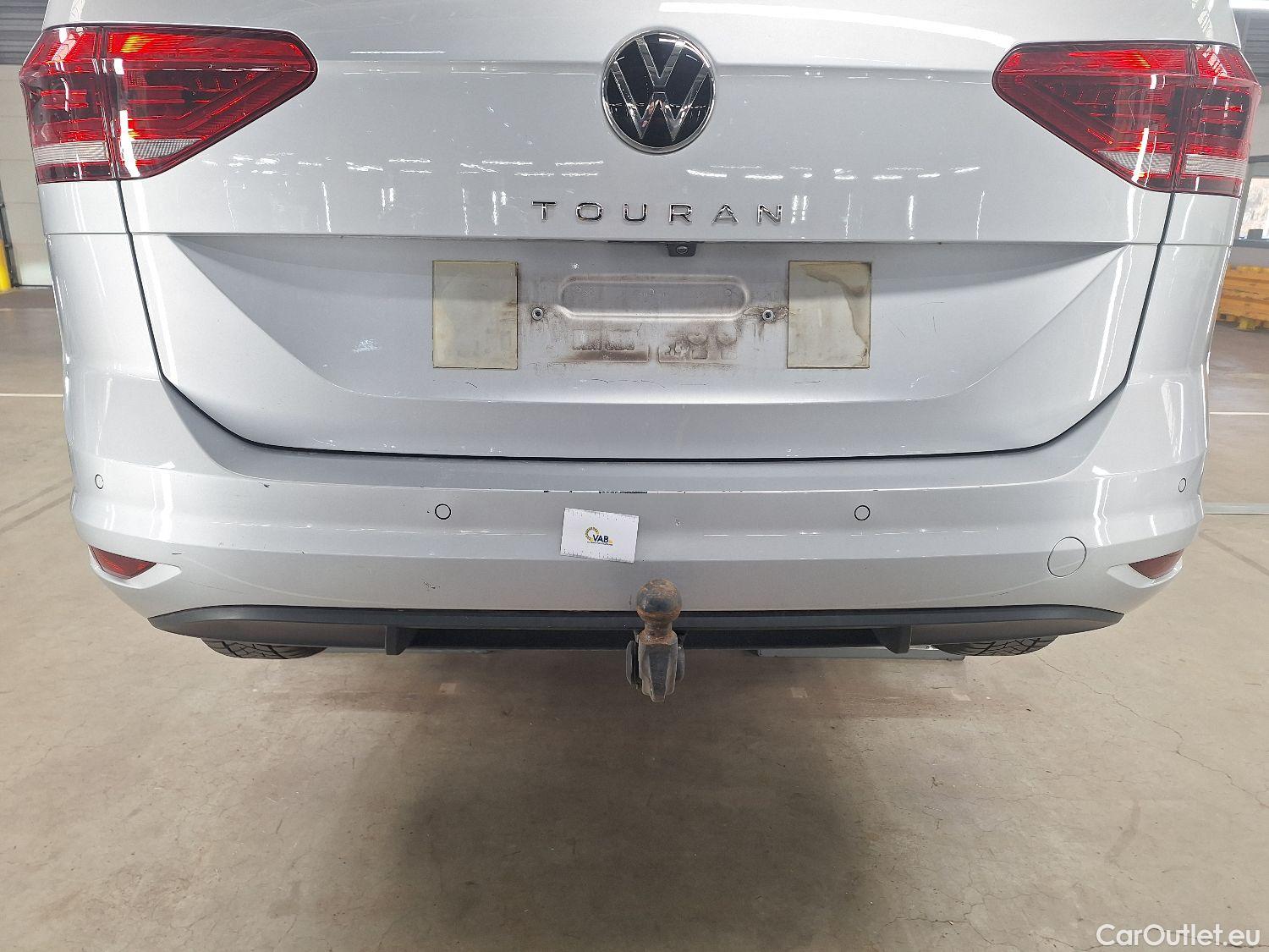  Volkswagen  Touran VW,  '15, Volkswagen  1.5 TSi Highline DSG 5d 7pl #14