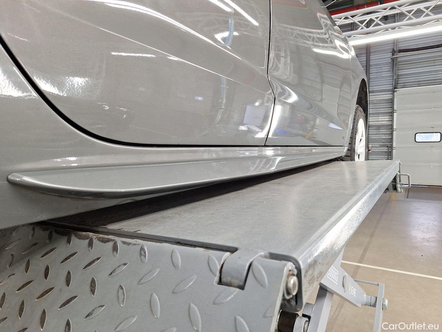  Audi  A1 Sportback Audi, A1 SB '18, Audi  1.0 25 TFSI 70kW S Line 5d #17