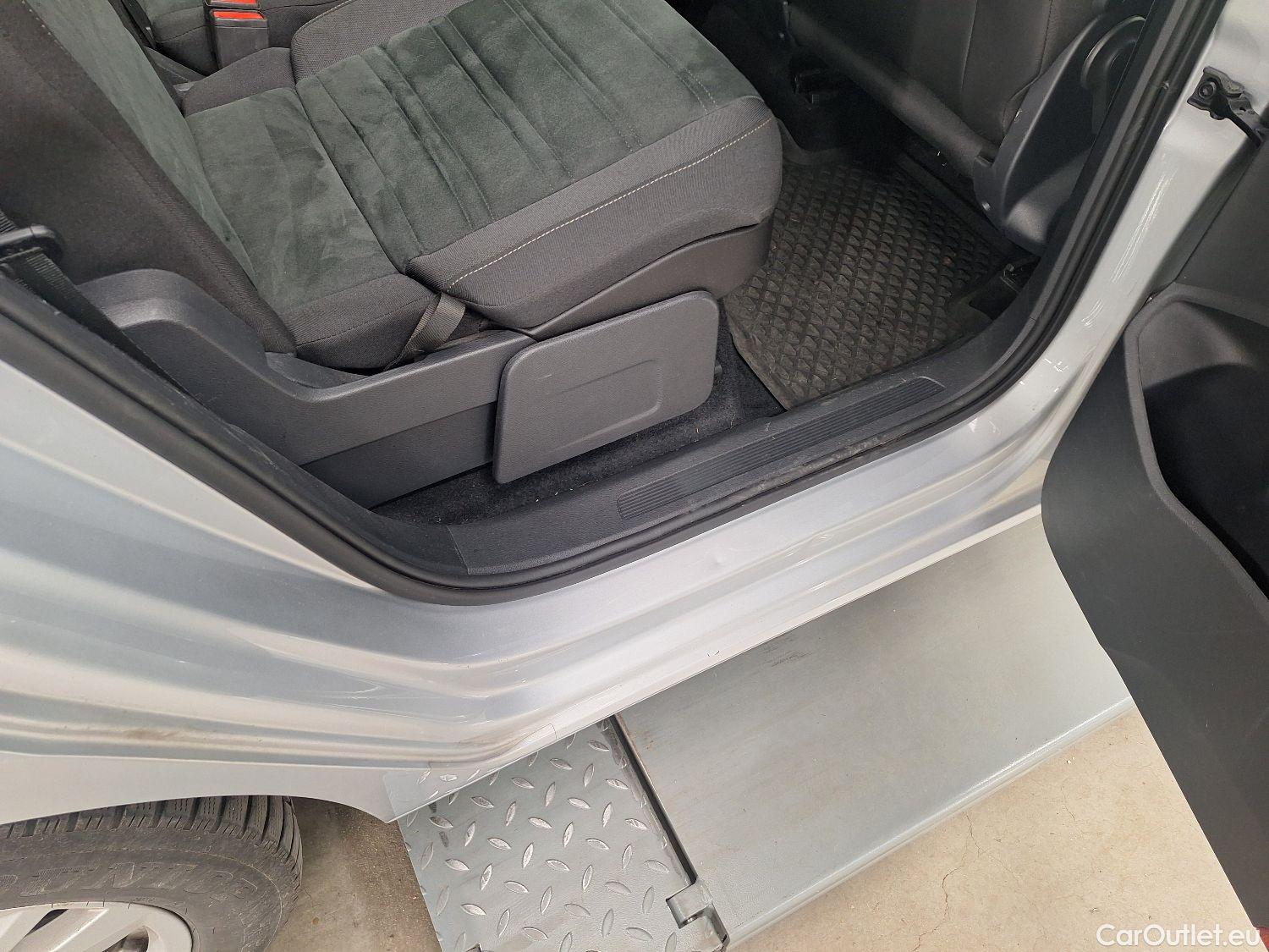  Volkswagen  Touran VW,  '15, Volkswagen  1.5 TSi Highline DSG 5d 7pl #25