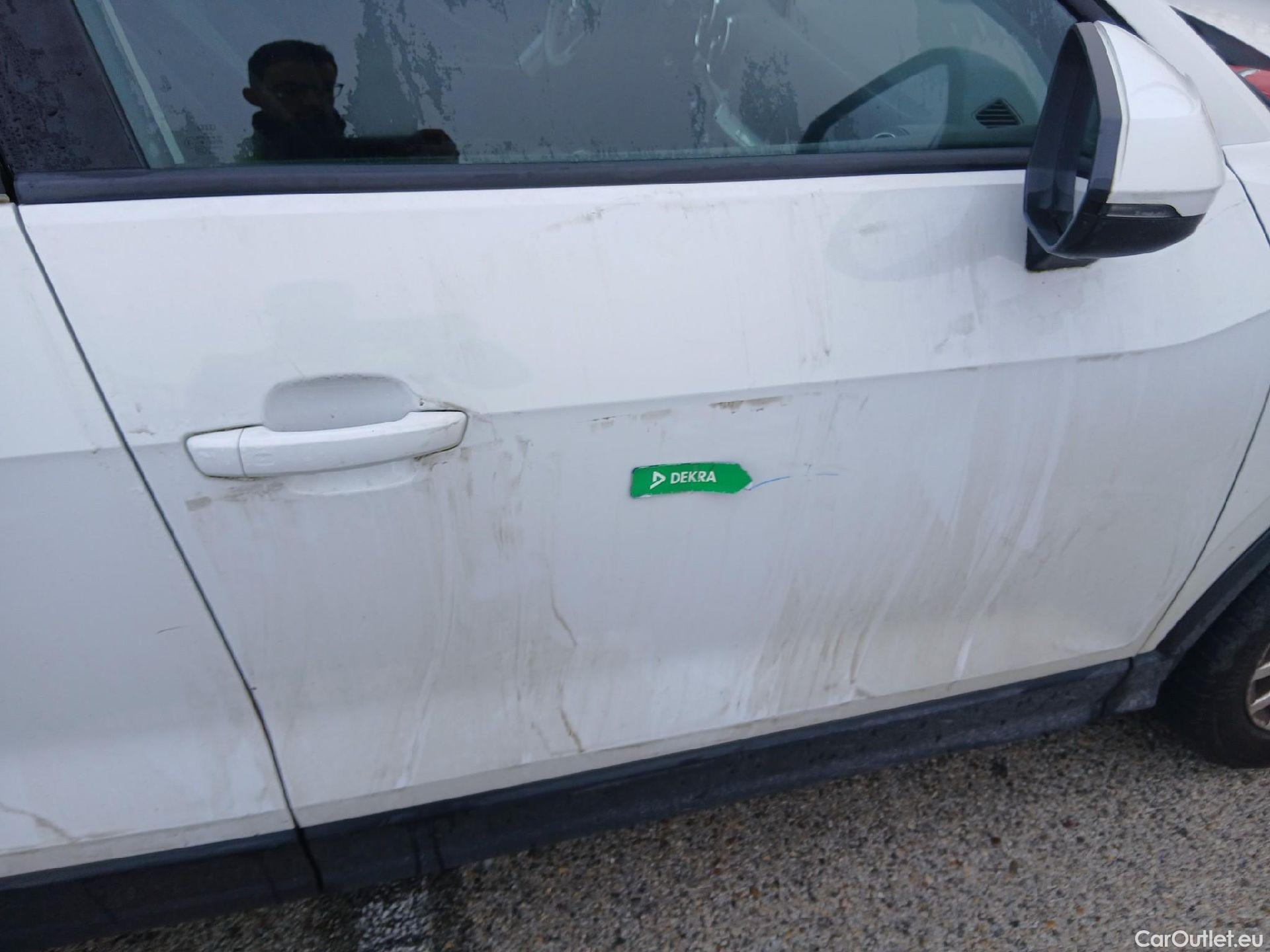  Audi  Q2 AUDI  / 2016 / 5P / todoterreno Design 30 TFSI 85kW (116CV) #31