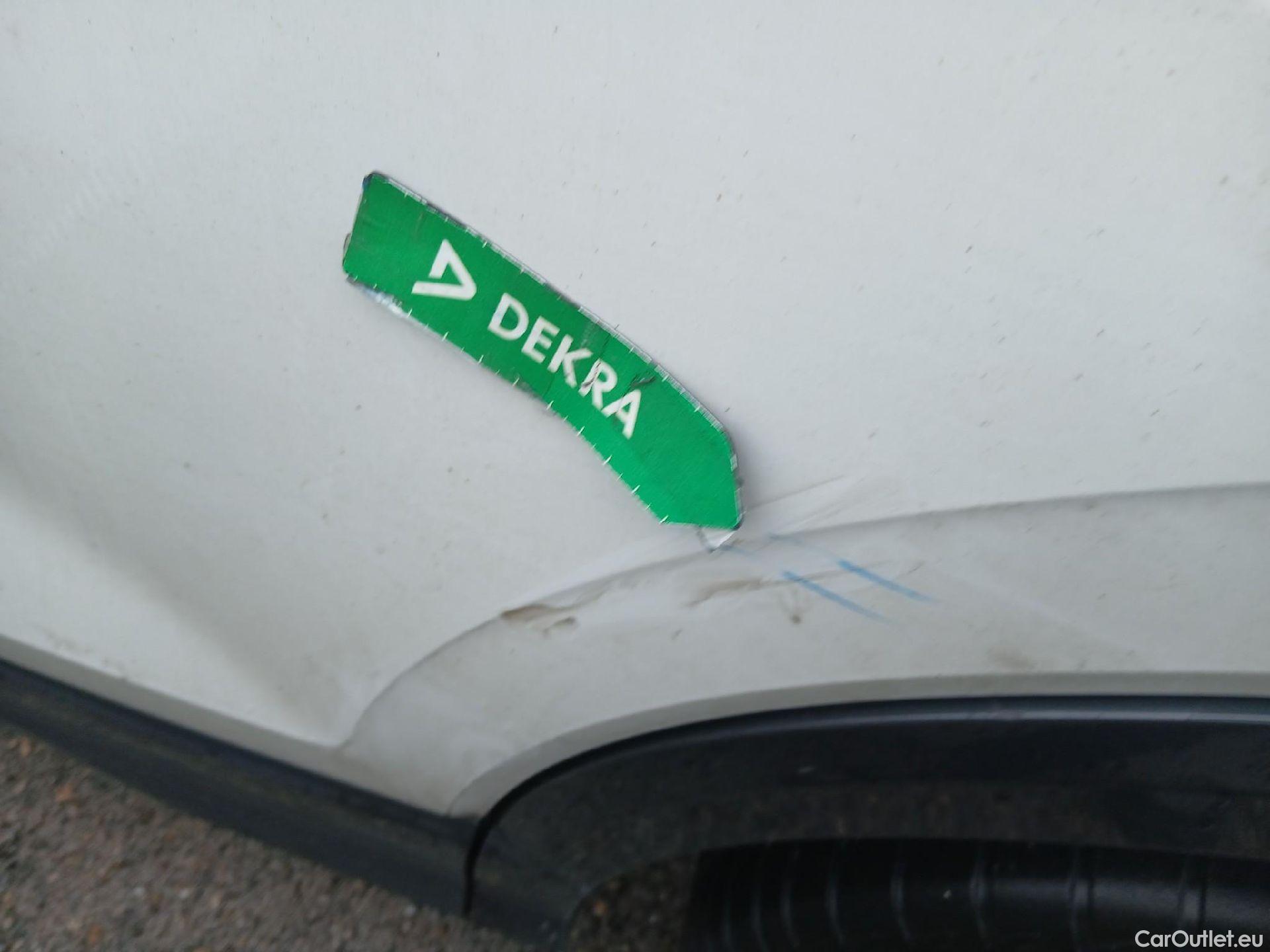  Audi  Q2 AUDI  / 2016 / 5P / todoterreno Design 30 TFSI 85kW (116CV) #16