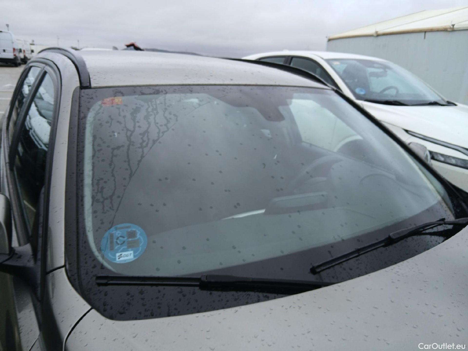  Bmw  Serie 3 BMW  / 2015 / 5P / familiar 318d Touring #9