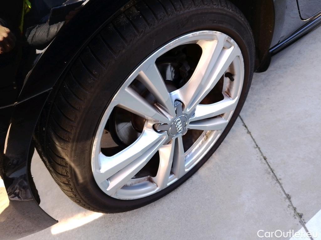  Audi  A3 AUDI  / 2020 / 5P / berlina con portón Sportback S line 40 TFSI e 150kW S tron #11