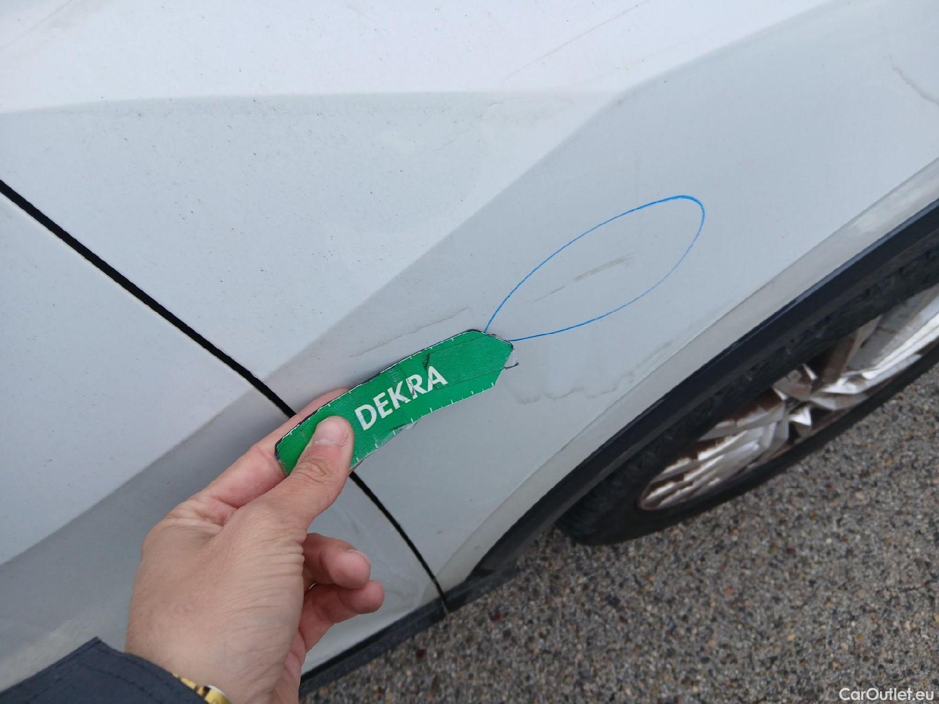  Audi  Q2 AUDI  / 2016 / 5P / todoterreno Design 30 TFSI 85kW (116CV) #39